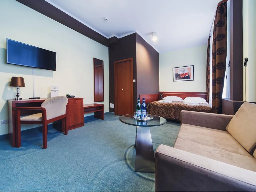 Hotel Chmielna Varsovia