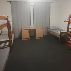 Hostal Polsland Hostels Airport